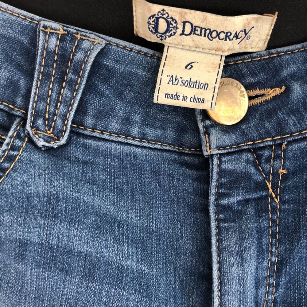 Democracy “Ab”solution Jeans - Picture 2 of 8